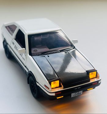 Figurine en Métal Voiture du Manga Initial D Echelle 1:30 (14 cm de longueur)