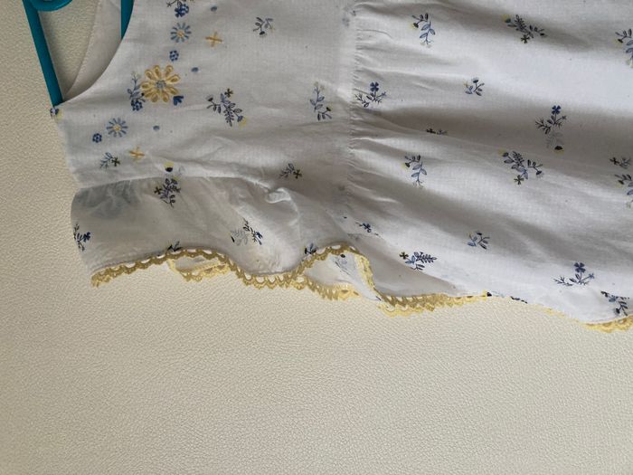 blouse manches courtes à volants brodée fleurs - photo numéro 3