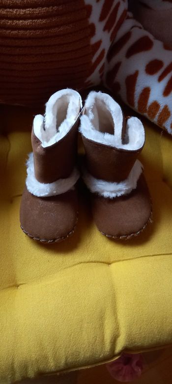 Petite botte fourrés