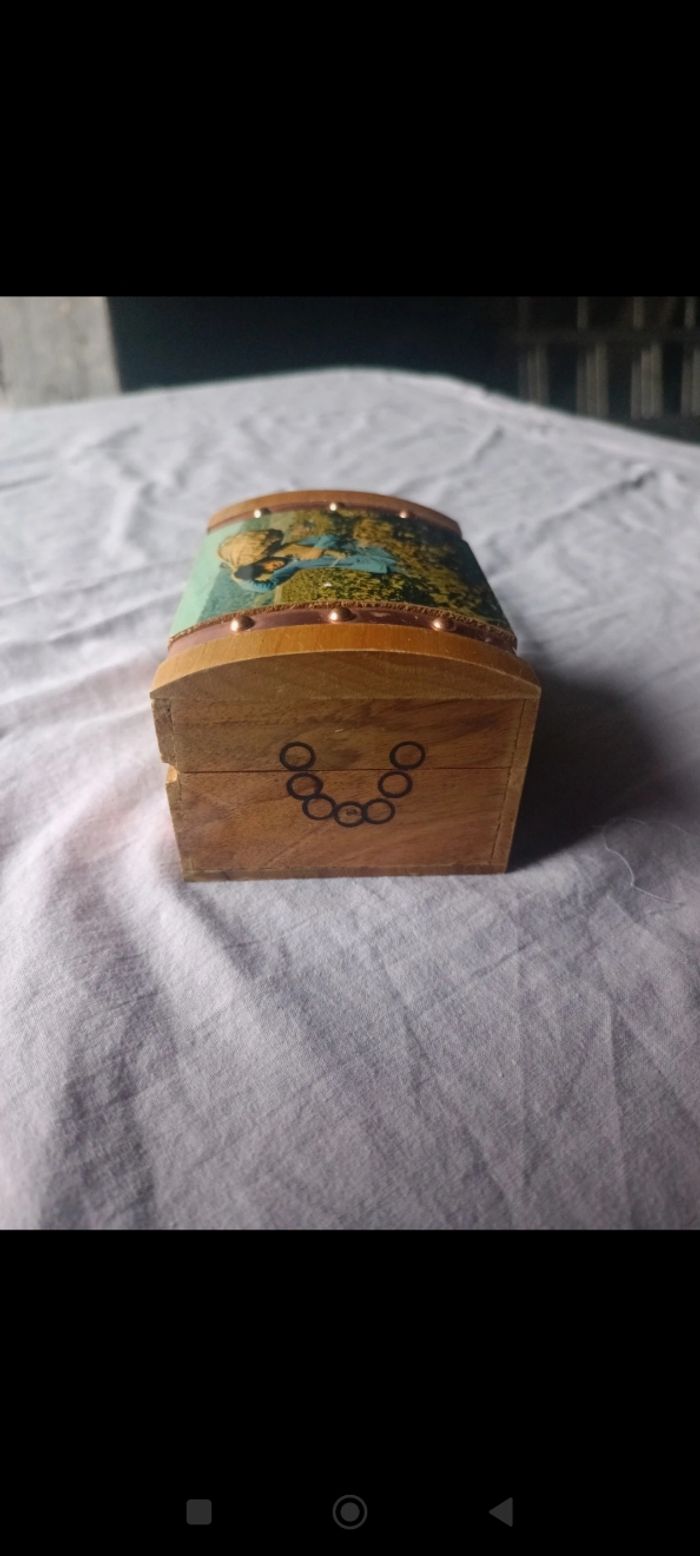 Petite boîte vintage - photo numéro 5