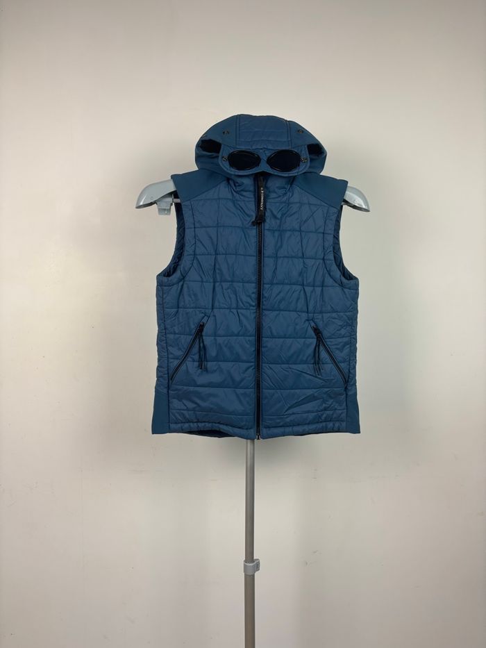Gilet sans manche goggle jacket C.PCompany sans manches bleu avec capuche taille 10 ans - photo numéro 1