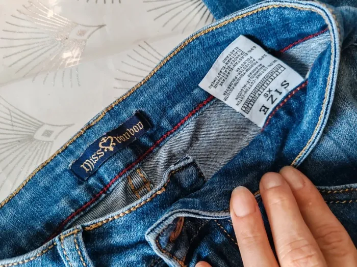 Jean slim effet usé taille XS - photo numéro 4