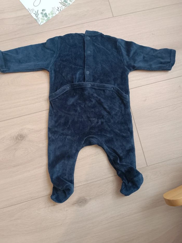 Pyjama 3 mois - photo numéro 3