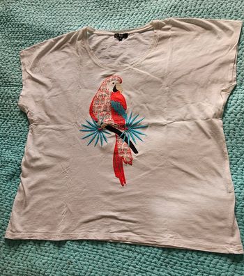 Tee shirt