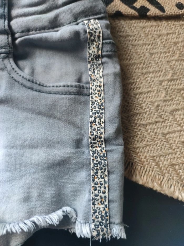 Short gris bandes léopard - photo numéro 4