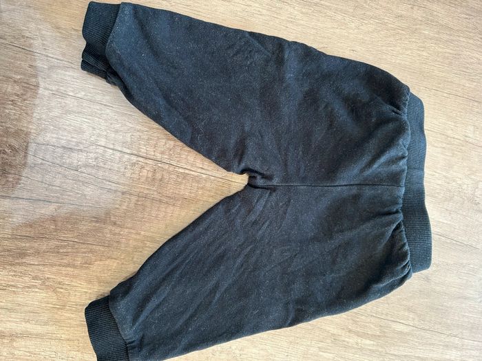 Lot 3 jogging 6 mois - photo numéro 10