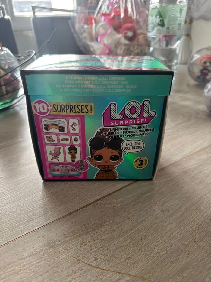 Poupée lol secrétariat - photo numéro 3