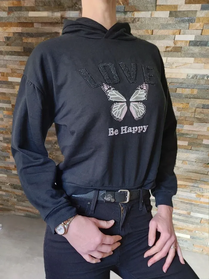 Sweat noir motif papillon 🦋 love be happy