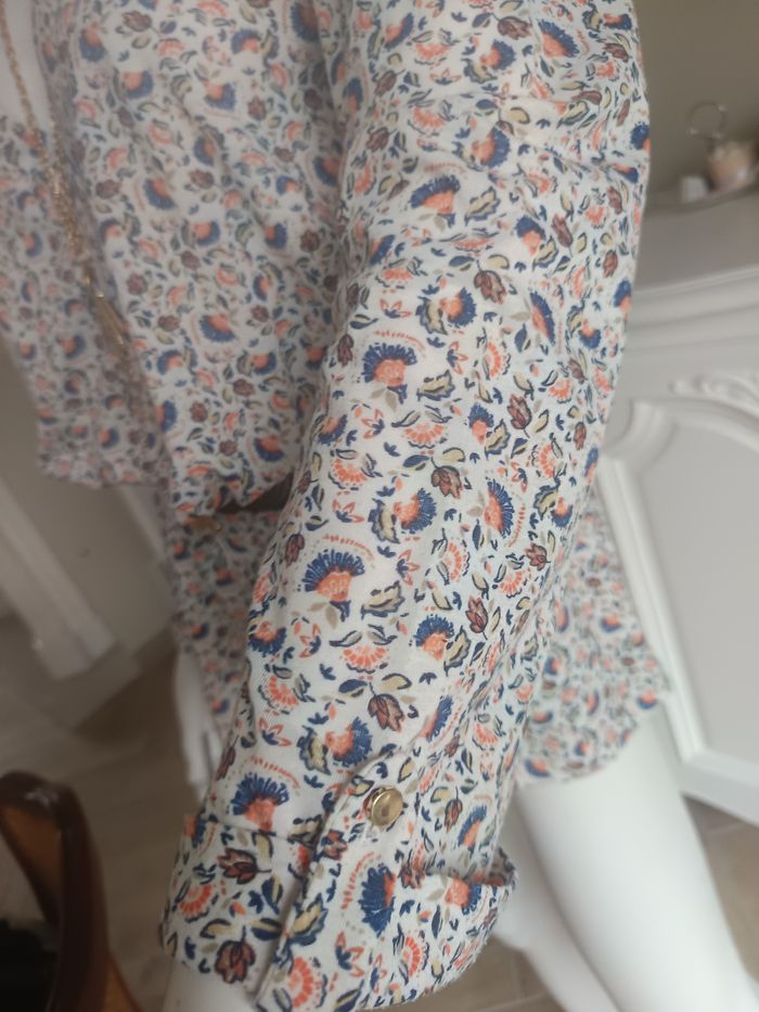Jolie blouse imprimée et dentelle - photo numéro 4