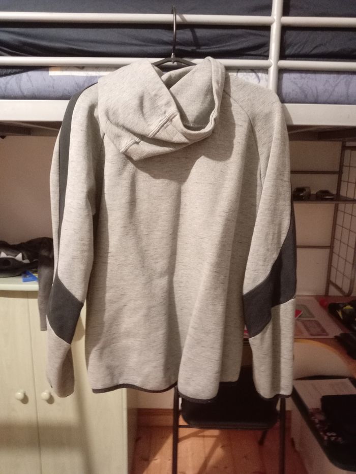 Veste puma tout neuf dans étiquettes - photo numéro 2