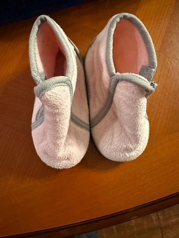 Chausson fille rose pale