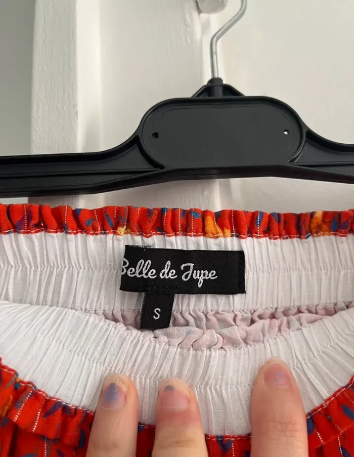 Jupe courte fleurie rouge/corail Belle de Jupe T36 très bon état - photo numéro 4