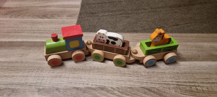 Petit train bois enfant