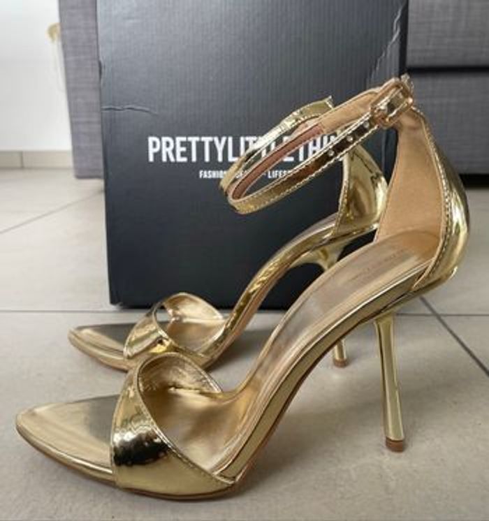 Sandales à talons dorées PrettyLittleThing - photo numéro 3