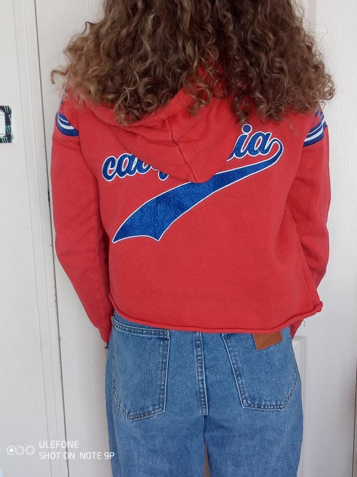 Gilet à capuche fin rouge - photo numéro 3