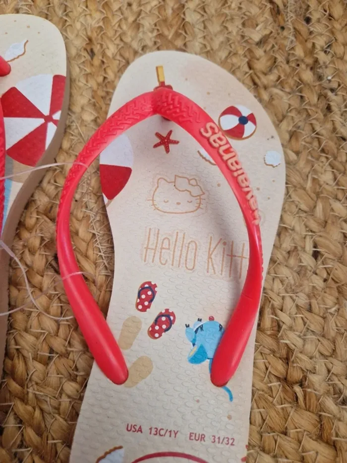 Neuf jolie paire de tong hello kitty havaianas pointure 31 - photo numéro 3
