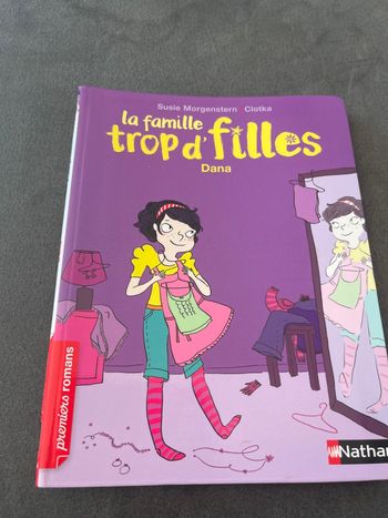 Livre la famille trop d’filles dana