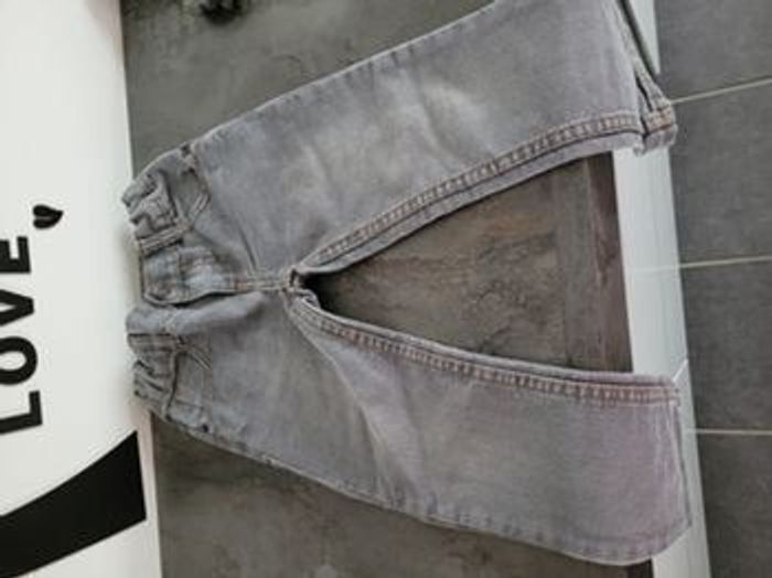 Tenue rentree :Pantalon +veste+ t shirt  taille 4ans - photo numéro 4