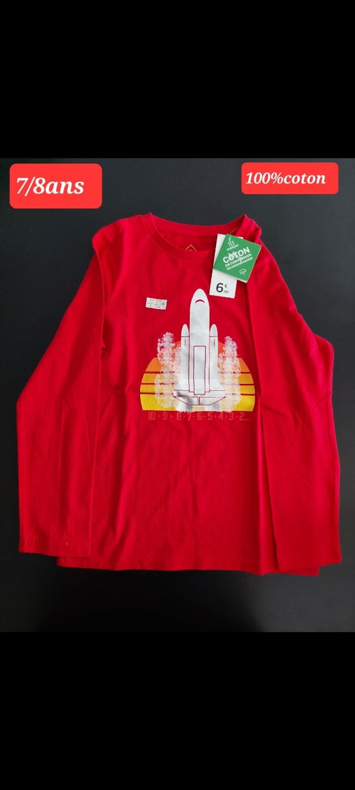 T-shirt motif fusée garçon 7/8ans