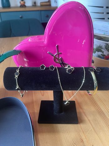 Lot de bijoux trèfles 