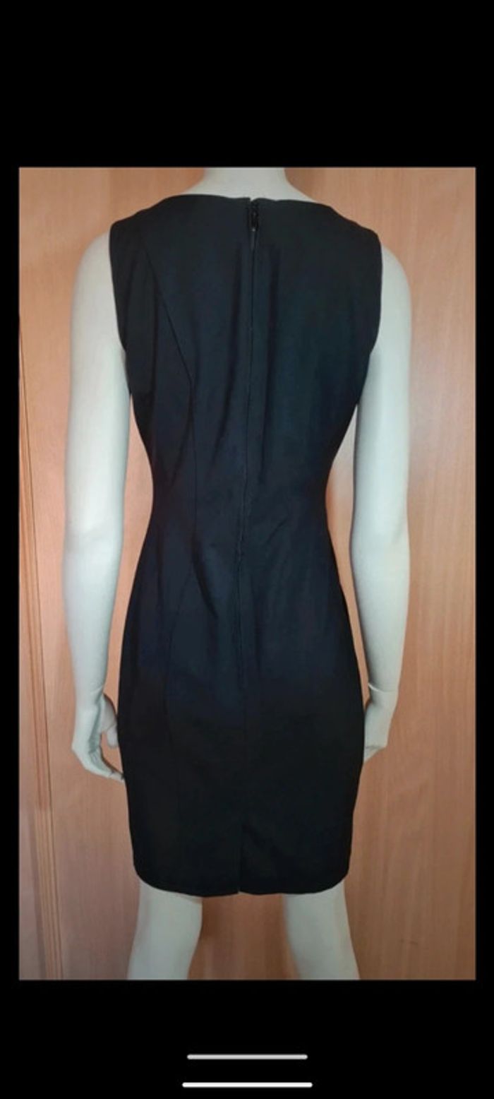 Robe noire, class chic H&M - photo numéro 3