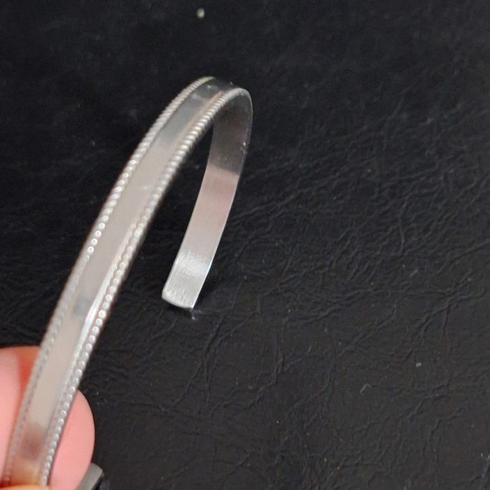 Bracelet jonc ouvert en acier inoxydable - photo numéro 7
