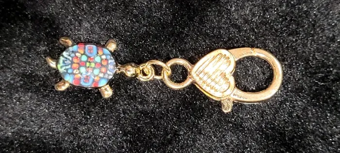 Porte-clés tortue motifs mayas