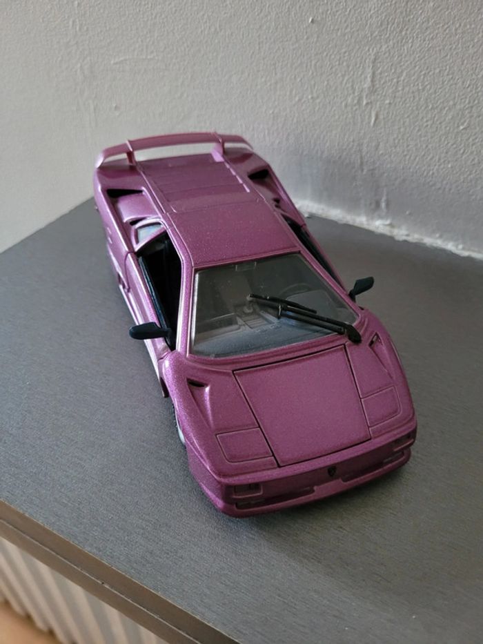 Voiture 1/24 ème Lamborghini diablo Bburago - photo numéro 3