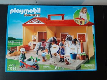playmobil country 71393 neuf jamais ouvert  81 pièces  4-10 ans