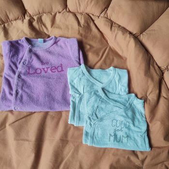 Lot pyjama et bodies fille taille 3 mois hiver