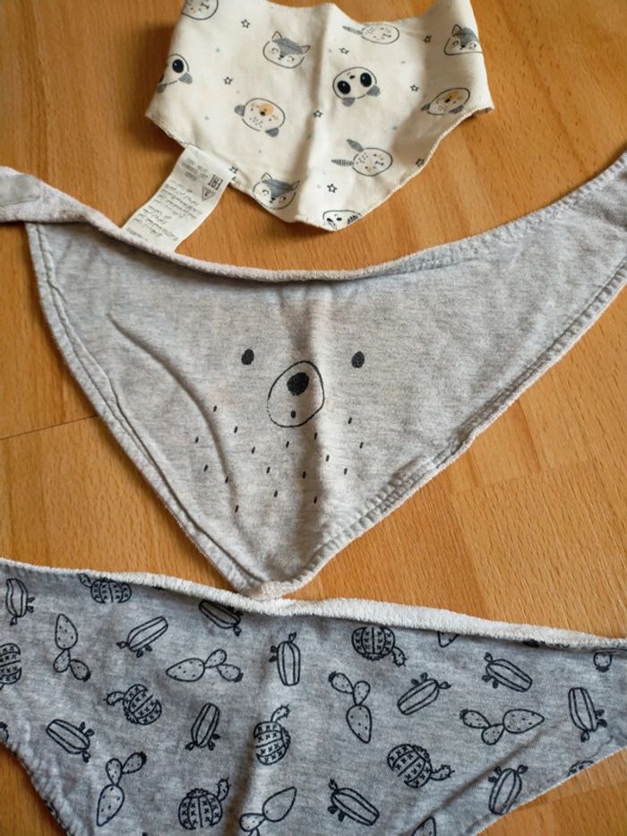 Lot 3 bavoirs bandanas