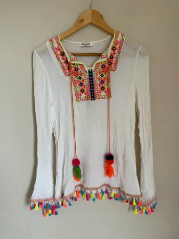 Blouse blanche ethnique