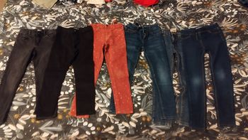 Lot de jeans 7 et 8 ans 