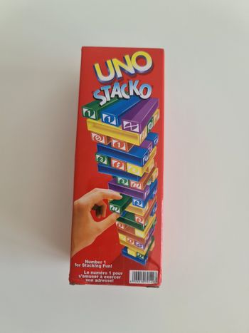 Uno stacko jeu des enfants l'observation neuf jamais utilisé et scellé