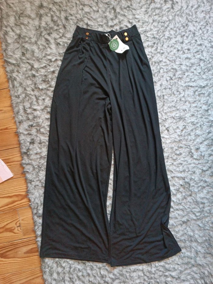 Pantalon noir chic et ample c&a neuf avec étiquette