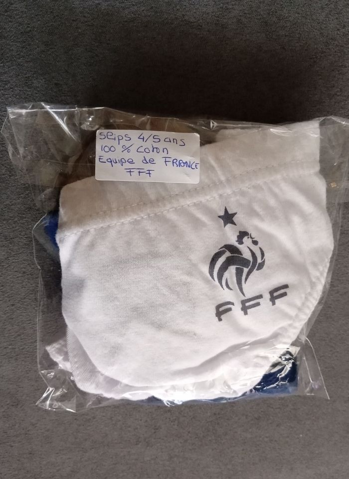 Lot de slips 4/5 ans - photo numéro 2