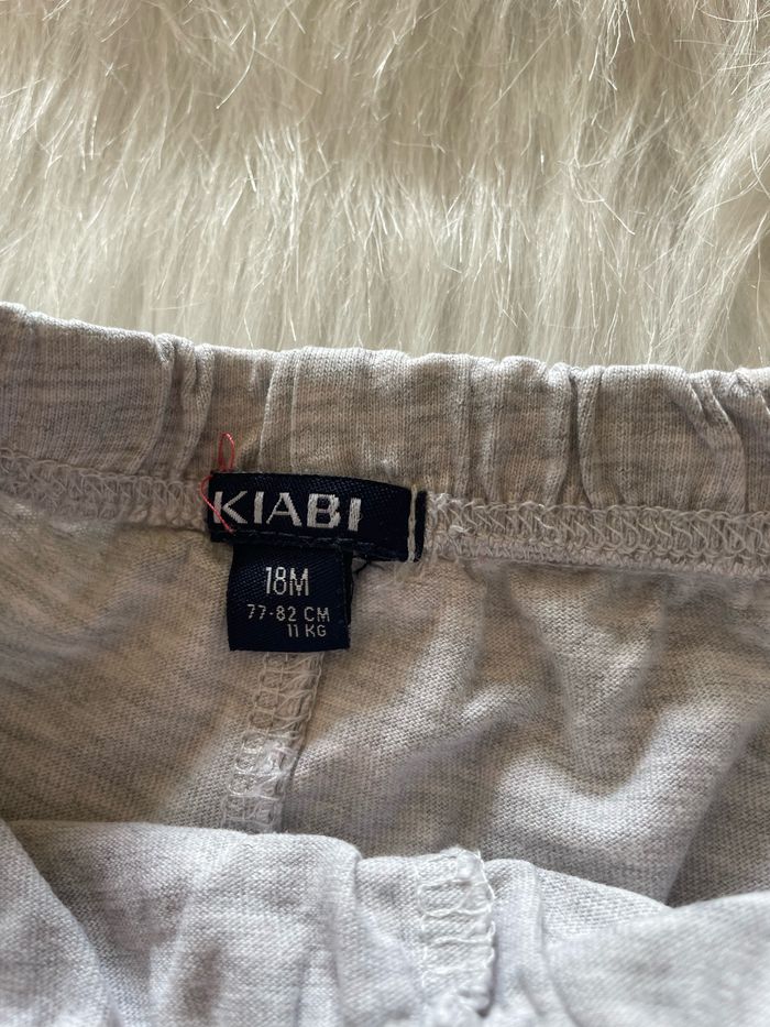 Très beau short gris 🥰 kiabi taille 18 mois - photo numéro 2