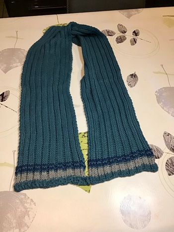 Écharpe enfant bleu et grise 20x140 cm