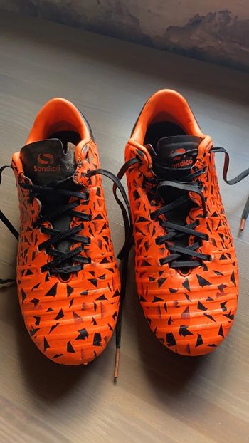 Chaussures de foot crampons