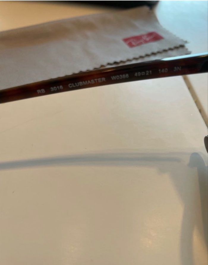 Lunettes de soleil Ray-Ban Clubmaster - photo numéro 2