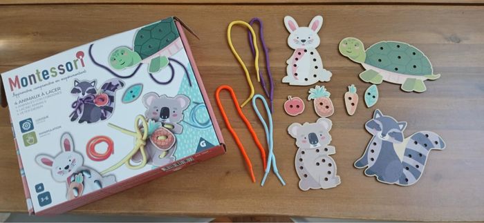 Montessori jeux lacets