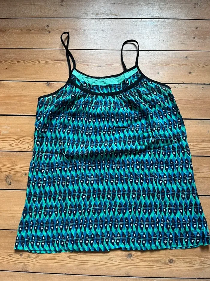 Lot de débardeurs / hauts / tops / tee-shirts taille M - photo numéro 4