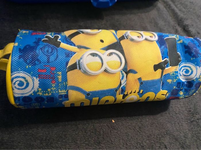 Mallette fournitures scolaires Minions - photo numéro 7