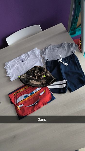 Lot vêtements 2ans