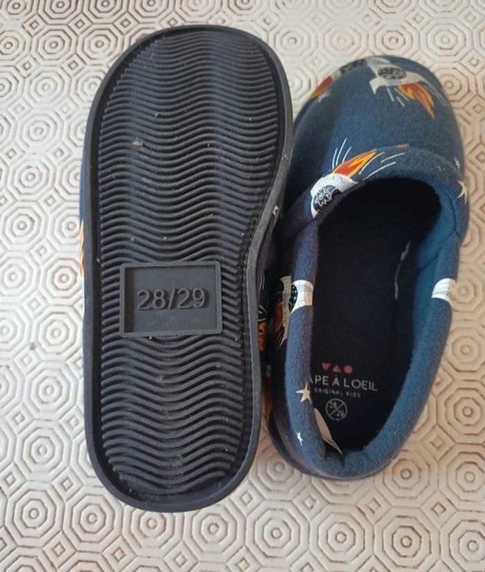 Chaussons Tape à l'oeil taille 28 - photo numéro 3