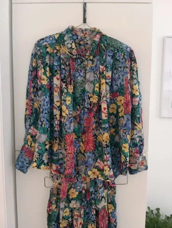 Chemise vintage fleurs multicolores