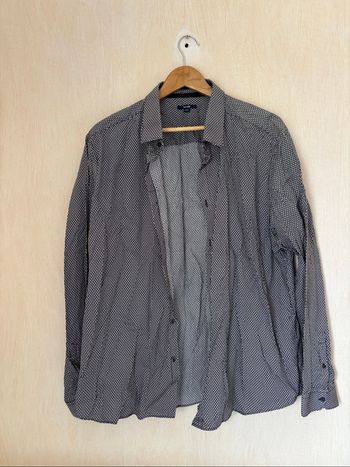 Chemise noir à motifs