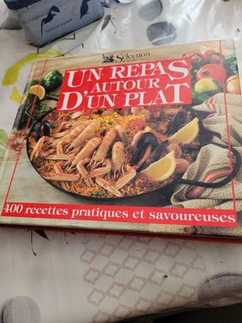 Un repas autour d un plat