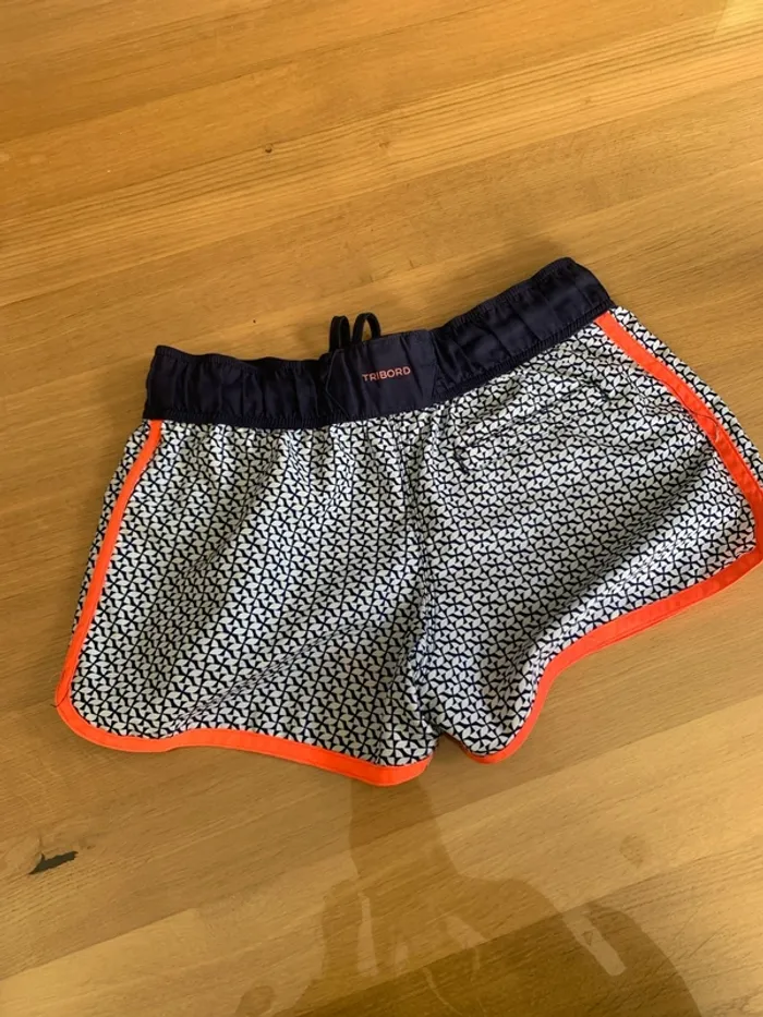 Short tribord - photo numéro 2