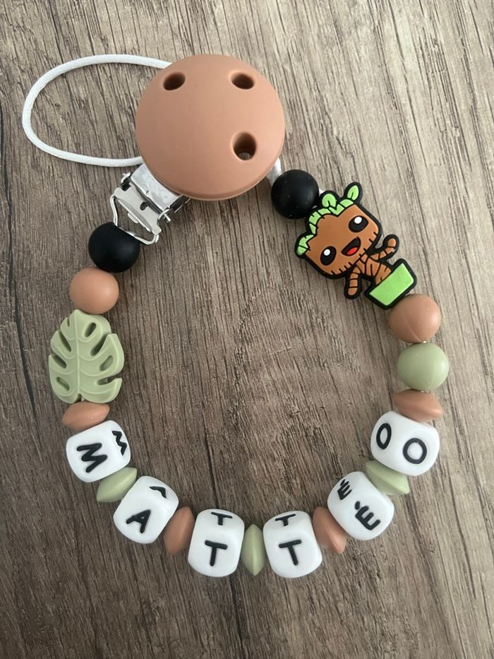 Attache tétine personnalisée Groot - photo numéro 3